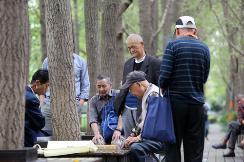 下棋可以预防老年痴呆吗 　